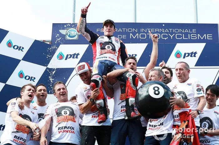 Podio: ganador Marc Marquez, Repsol Honda Team