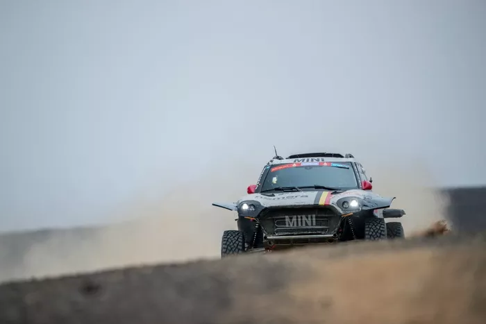 #222 X-Raid Mini JCW Team Mini : Guillaume De Mevius, Mathieu Baumel