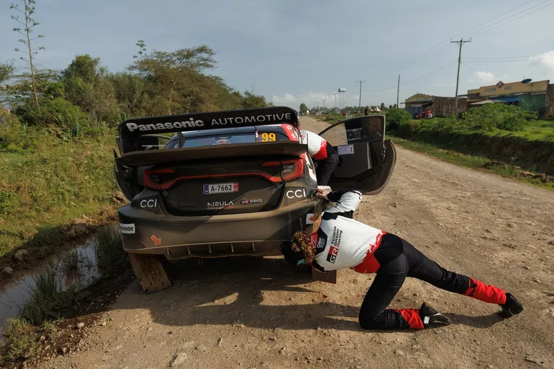 Oliver Solberg, Elliott Edmondson, Toyota Gazoo Racing WRT Toyota GR Yaris Rally1