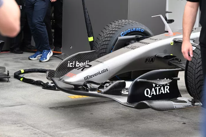 تفاصيل Audi R26