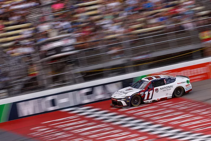 Denny Hamlin, Joe Gibbs Racing