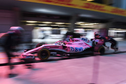 Force India F1 pit stop practice