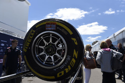 Pirelli tyres
