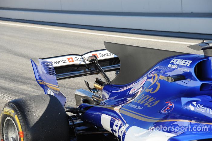 Sauber C36, alerón trasero