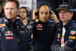 Max Verstappen, Red Bull Racing met race engineer Gianpiero Lambiase en teambaas Christian Horner