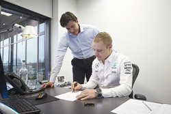 Valtteri Bottas, Mercedes, Toto Wolff, directeur exécutif Mercedes AMG F1