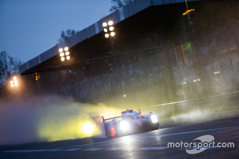 #8 Toyota Gazoo Racing, Toyota TS050 Hybrid: Anthony Davidson, Nicolas Lapierre, Kazuki Nakajima