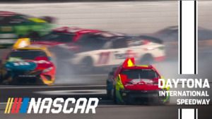 NASCAR Cup: Burton, Keselowski, Byron - Karambol podczas Daytona 500