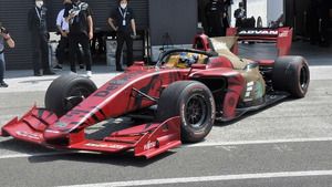 Super Formula, Sugo testinde V8 motor sesini simüle ediyor