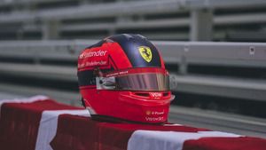 Charles Leclerc llevará un casco homenaje a Gilles Villeneuve