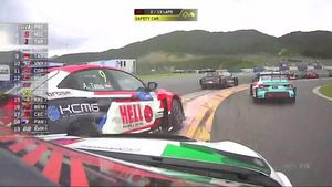 WTCR:  Inicio salvaje en la Carrera 2 de Ningbo