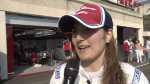Entrevista con Tatiana Calderón en Paul Ricard