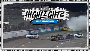 Austin Dillon se lleva la bandera a cuadros con polémica en Richmond