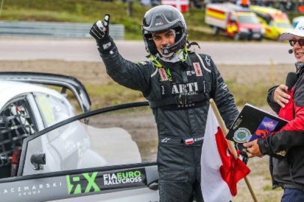 Niezrozumiała decyzja sędzi&oacute;w