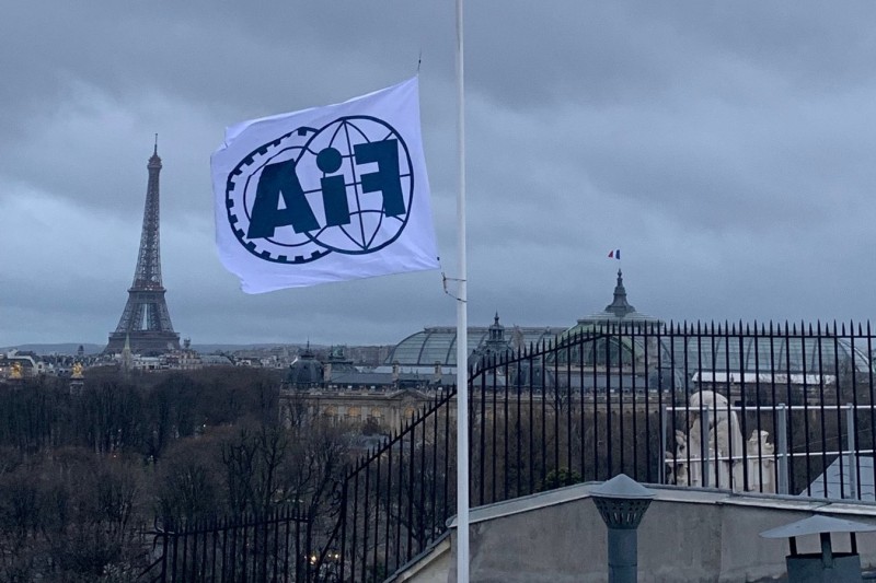 Nach Tod von Charlie Whiting: FIA setzt Flaggen auf Halbmast