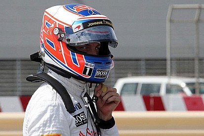 Bahrein, Day 4: Button fermo sul rettilineo opposto