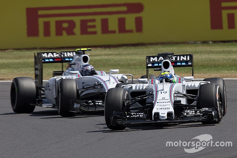 Felipe Massa, Williams FW37 lidera a Valtteri Bottas, Williams FW37