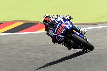 Lorenzo, positivo después de los entrenos