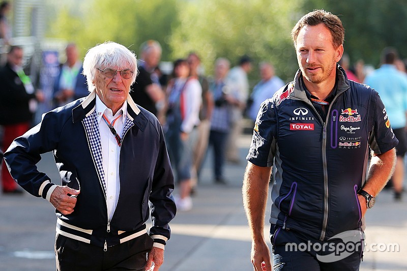 (de I a D): Bernie Ecclestone con Christian Horner, Red Bull Racing