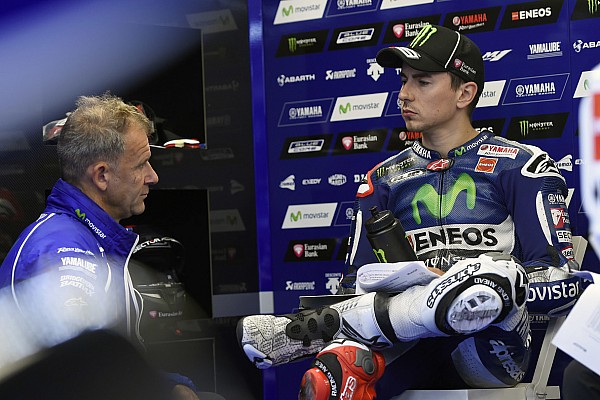 Lorenzo, enojado con Pol Espargar&oacute;: "Fue un milagro que no chocara"