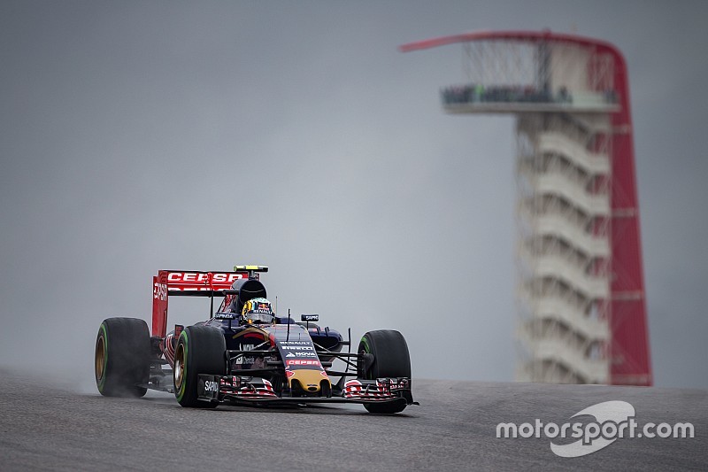 Carlos Sainz mist mogelijk de race na crash in kwalificatie