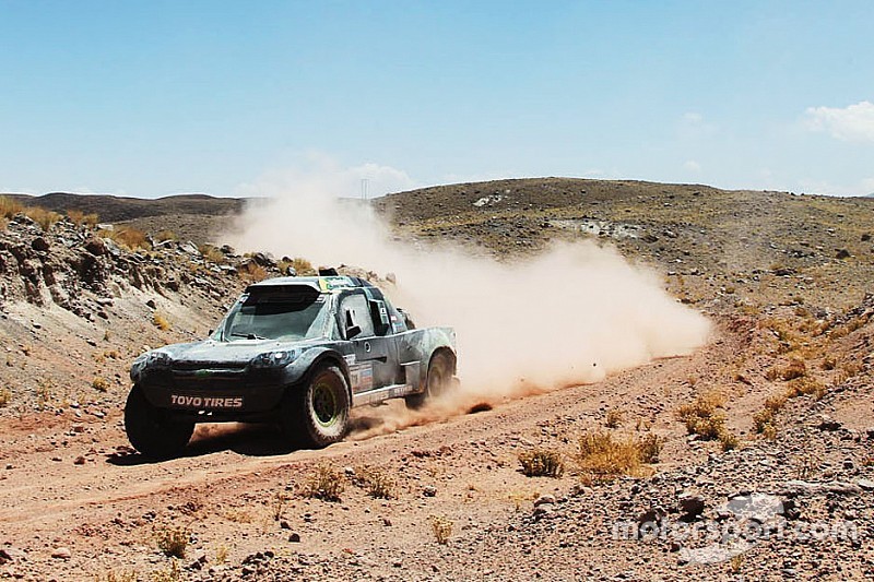 BJ Baldwin jaagt in 800 pk sterke offroad-racer op Sasquatch