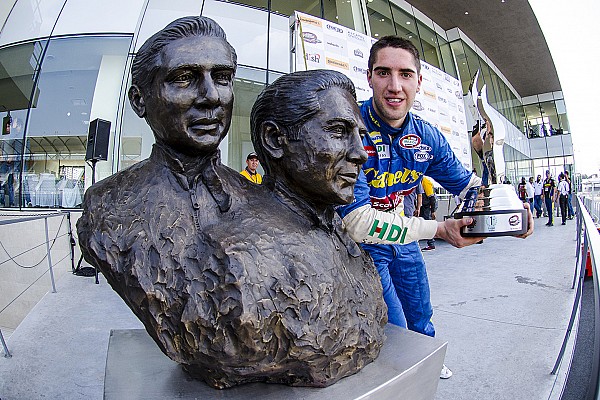 Rubén García se lleva el título de NASCAR México 