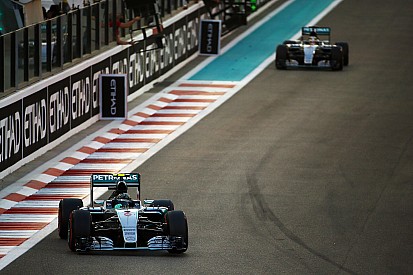Winnende Rosberg: 'Nieuwe seizoen mag van mij morgen beginnen'