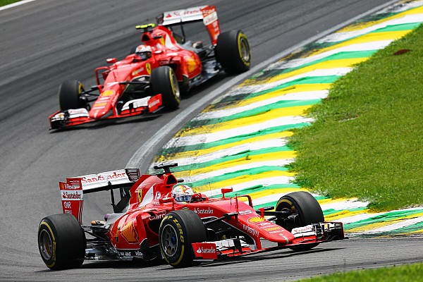 Raikkonen puede ayudar a Vettel a ganar el campeonato, dice Alesi