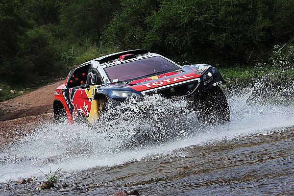 Peugeot no se conf&iacute;a en el Dakar