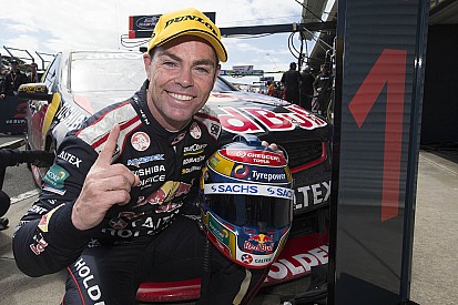 Craig Lowndes: Schlüsselbeinbruch nach Motorradunfall