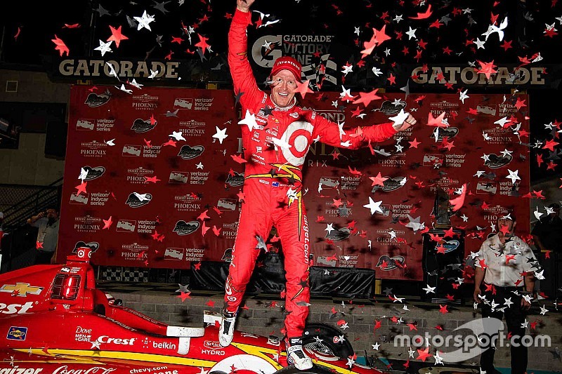 Ganador de la carrera Scott Dixon, Chip Ganassi Racing Chevrolet