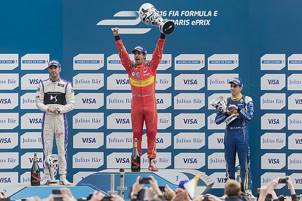 Di Grassi dominó en las calles de París