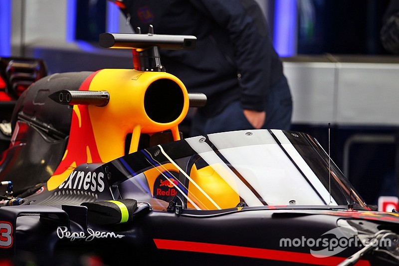 El Red Bull Racing RB12 equipado con el Aeroscreen