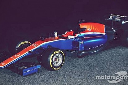 Manor 2016 Barcelona'da piste çıktı