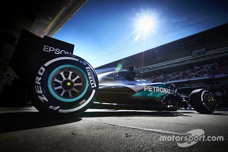 Lewis Hamilton, Mercedes AMG F1 W07 Hybrid