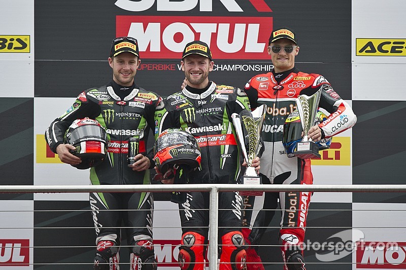 Podium : Sieger Tom Sykes, Kawasaki Racing Team, 2. Jonathan Rea, Kawasaki Racing Team, 3. Chaz Davi