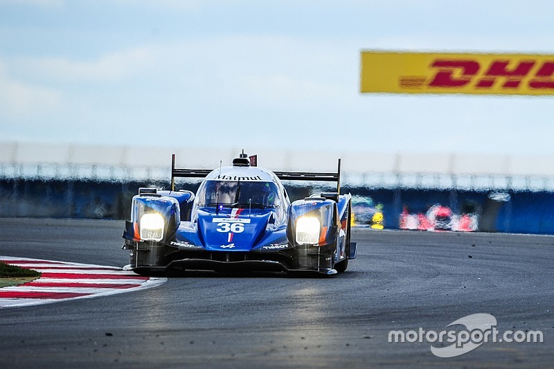 #36 Signatech Alpine A460: Gustavo Menezes, Nicolas Lapierre, Stéphane Richelmi