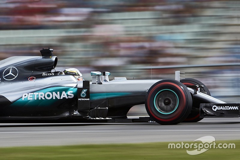 Lewis Hamilton, Mercedes AMG F1 W07 Hybrid