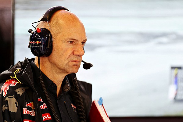 Coulthard desafia Adrian Newey em simulador da Red Bull