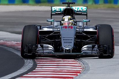 Hamilton che rimonta potrà fare se sarà penalizzato per le nuove PU?