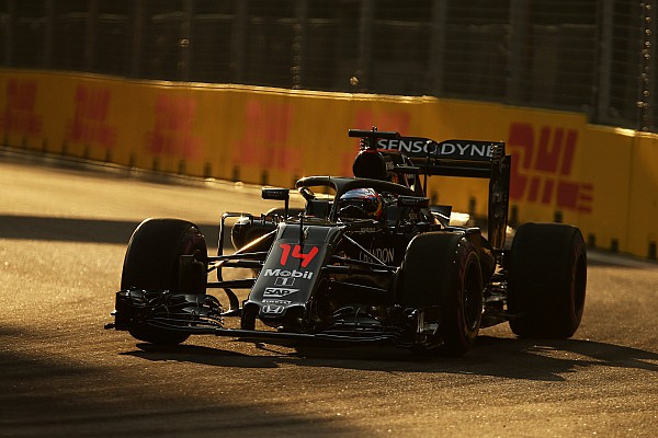 Alonso: "Hay que intentar batir a Williams y Force India"