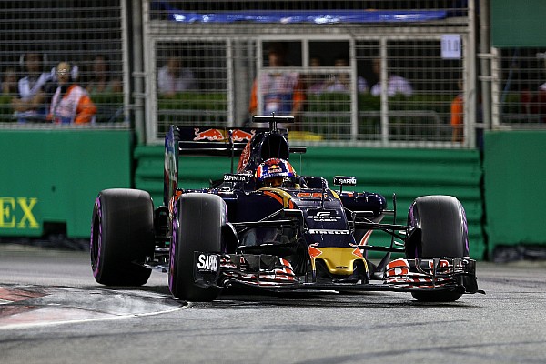 Sainz y Kvyat seguirán con diferentes especificaciones