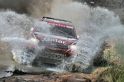 Al-Attiyah se pone al frente en Marruecos, Sainz en tercero