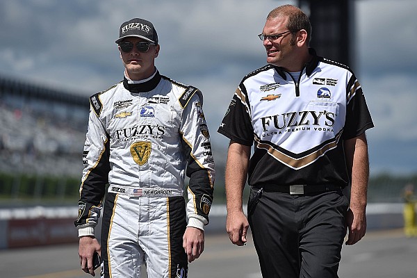 Rossi contrata a ex ingeniero de  Newgarden 