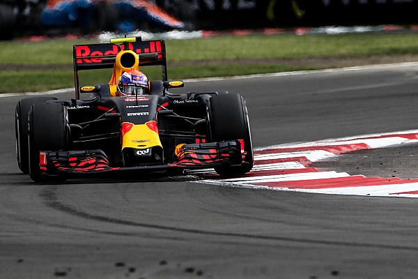 Verstappen supera Hamilton e lidera &uacute;ltimo treino no M&eacute;xico