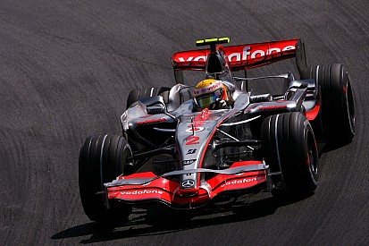Hamilton: 2007 defeat shows I must fight on