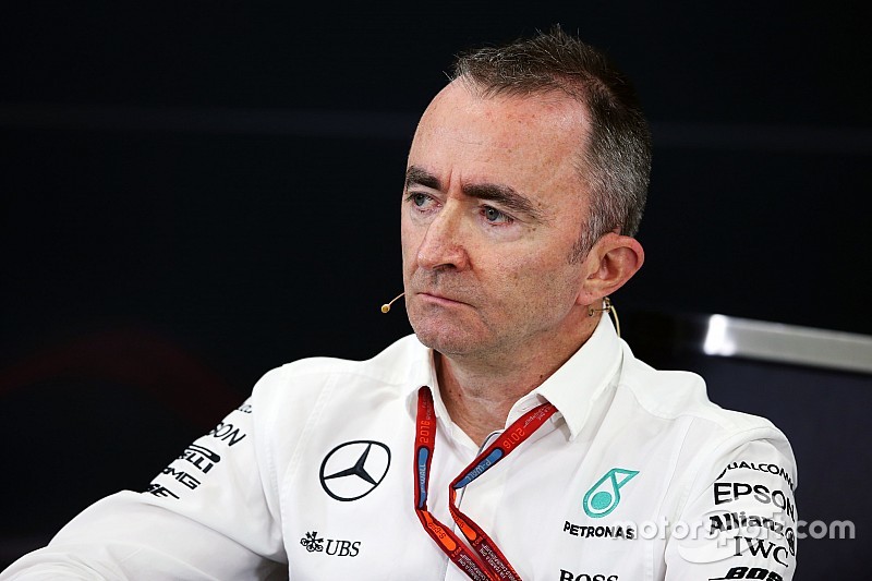Paddy Lowe, Director de ejecutivo de Mercedes AMG F1 (técnico) en la Conferencia de prensa FIA