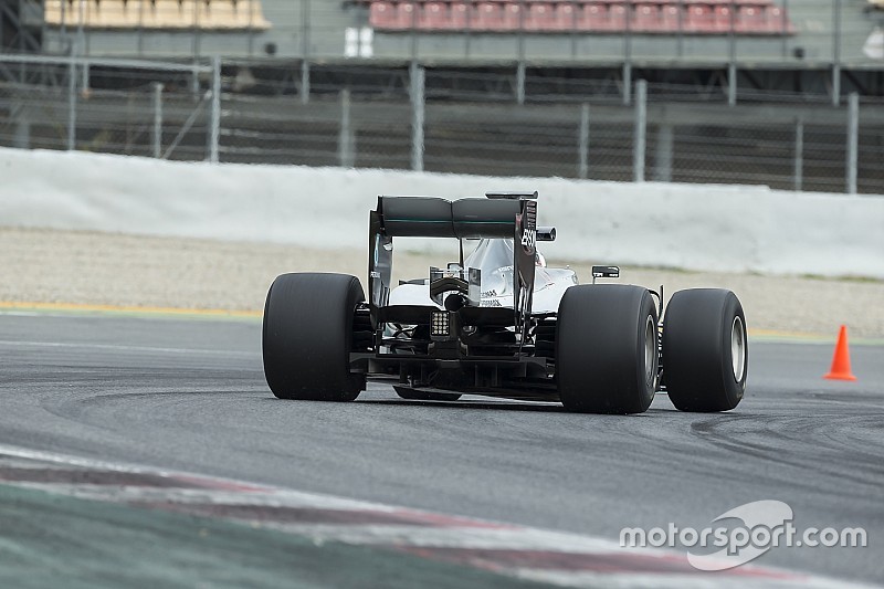 Nico Rosberg, Mercedes F1 Team pruebas neum&aacute;ticos de Pirelli 2017-spec