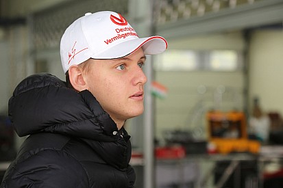 Mick Schumacher legjobb újoncként 6. lett a második F3-as versenyén!